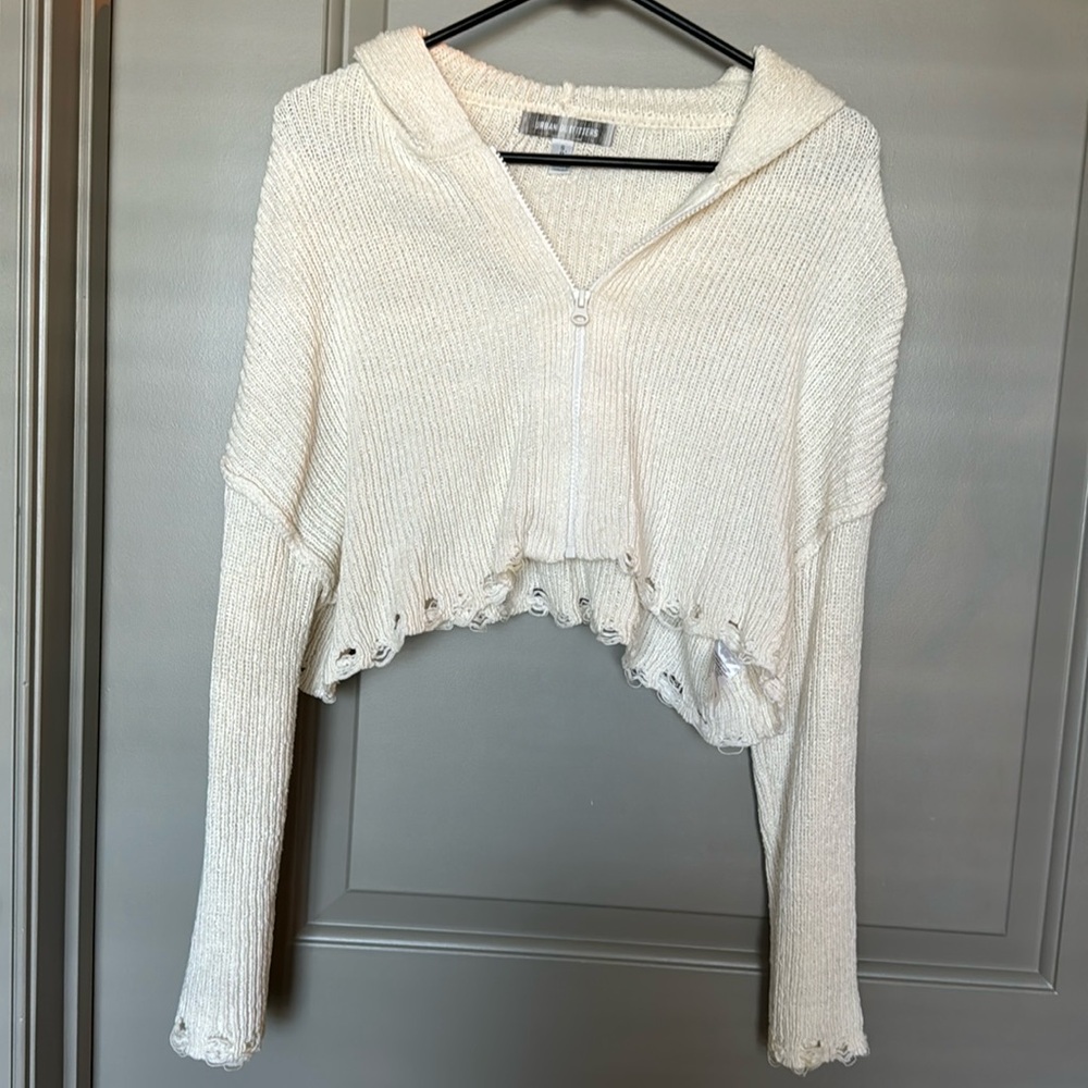 White crop zip up